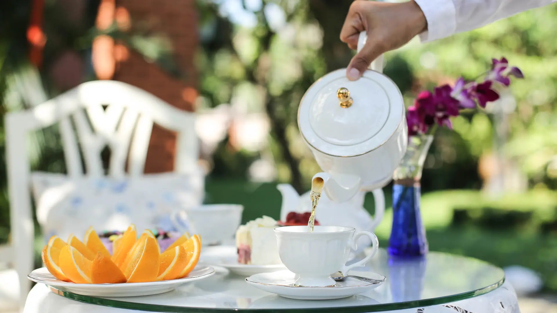 Hosting a Tea Party: A Guide to Elegance and Tea Party Etiquette – Chanui